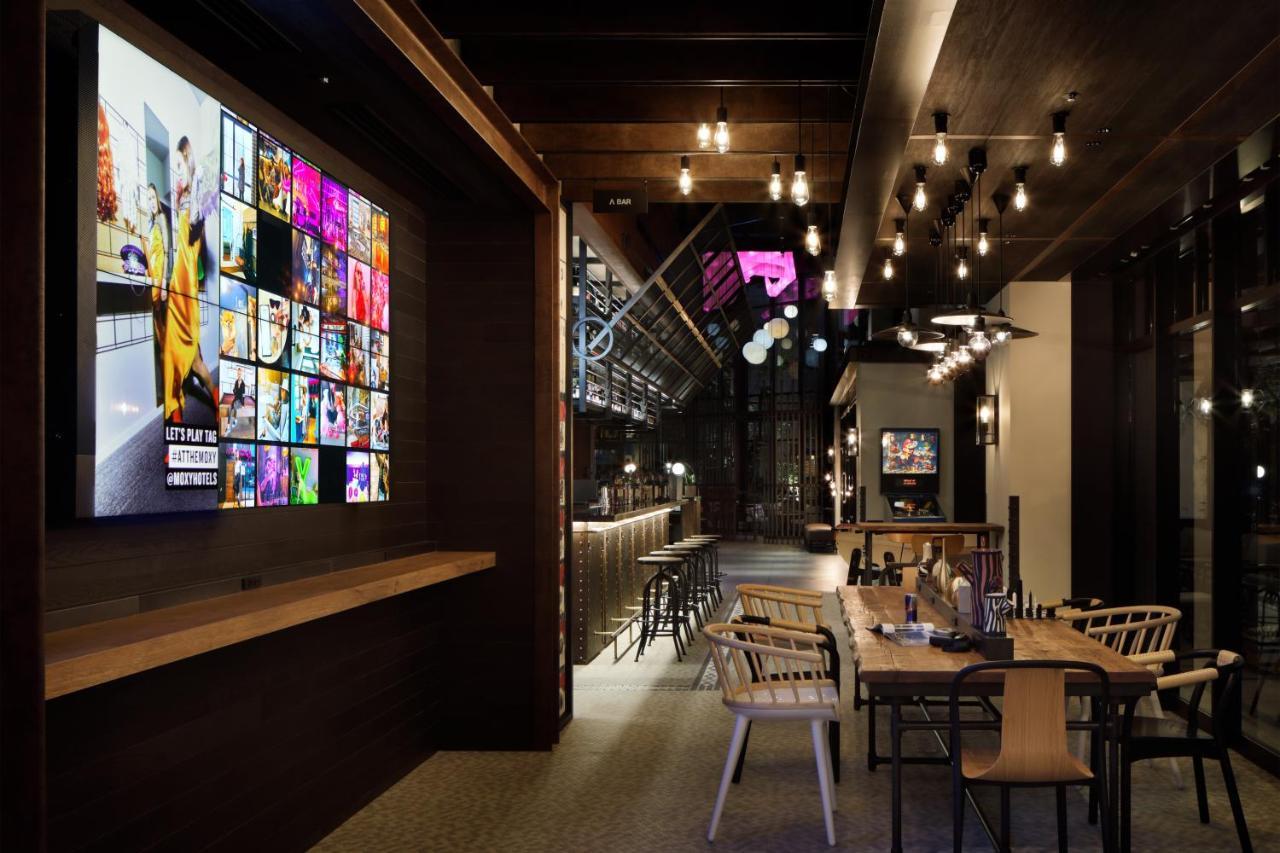 Moxy Osaka Shin Umeda Hotel Exterior foto