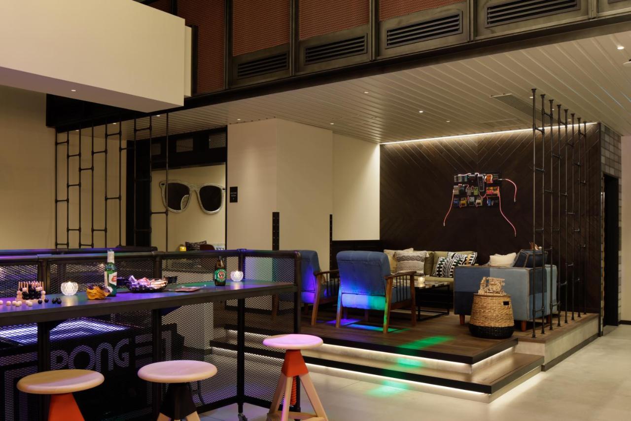Moxy Osaka Shin Umeda Hotel Exterior foto